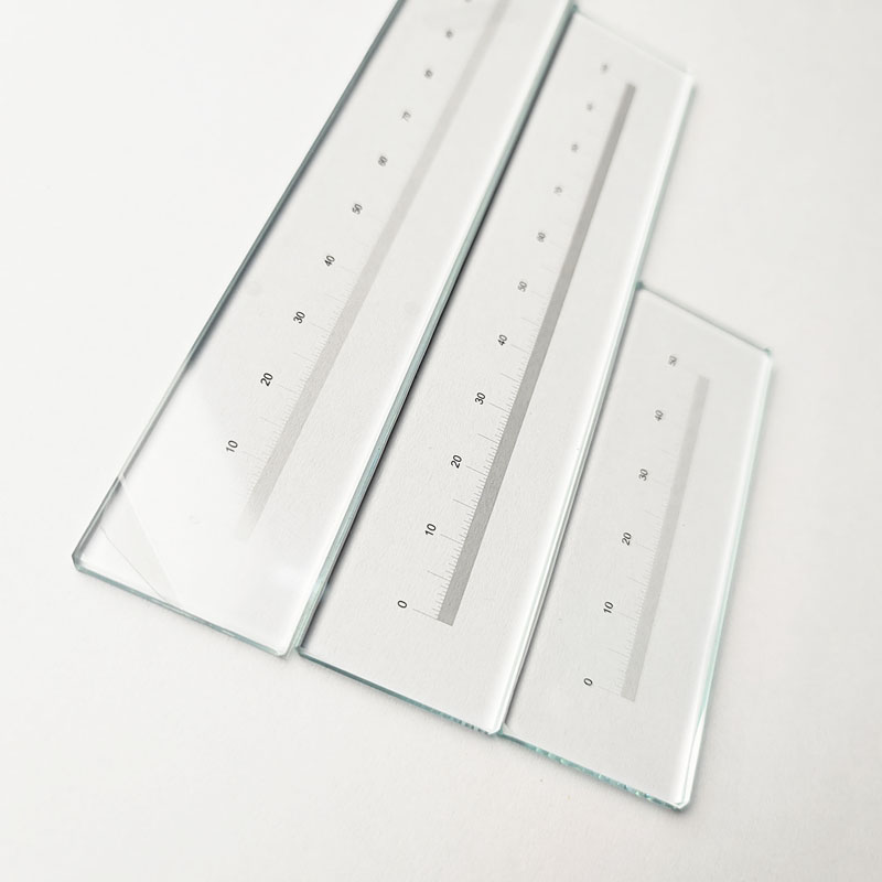Lineal für optische Glaslinien im Bereich von 0 bis 200 mm